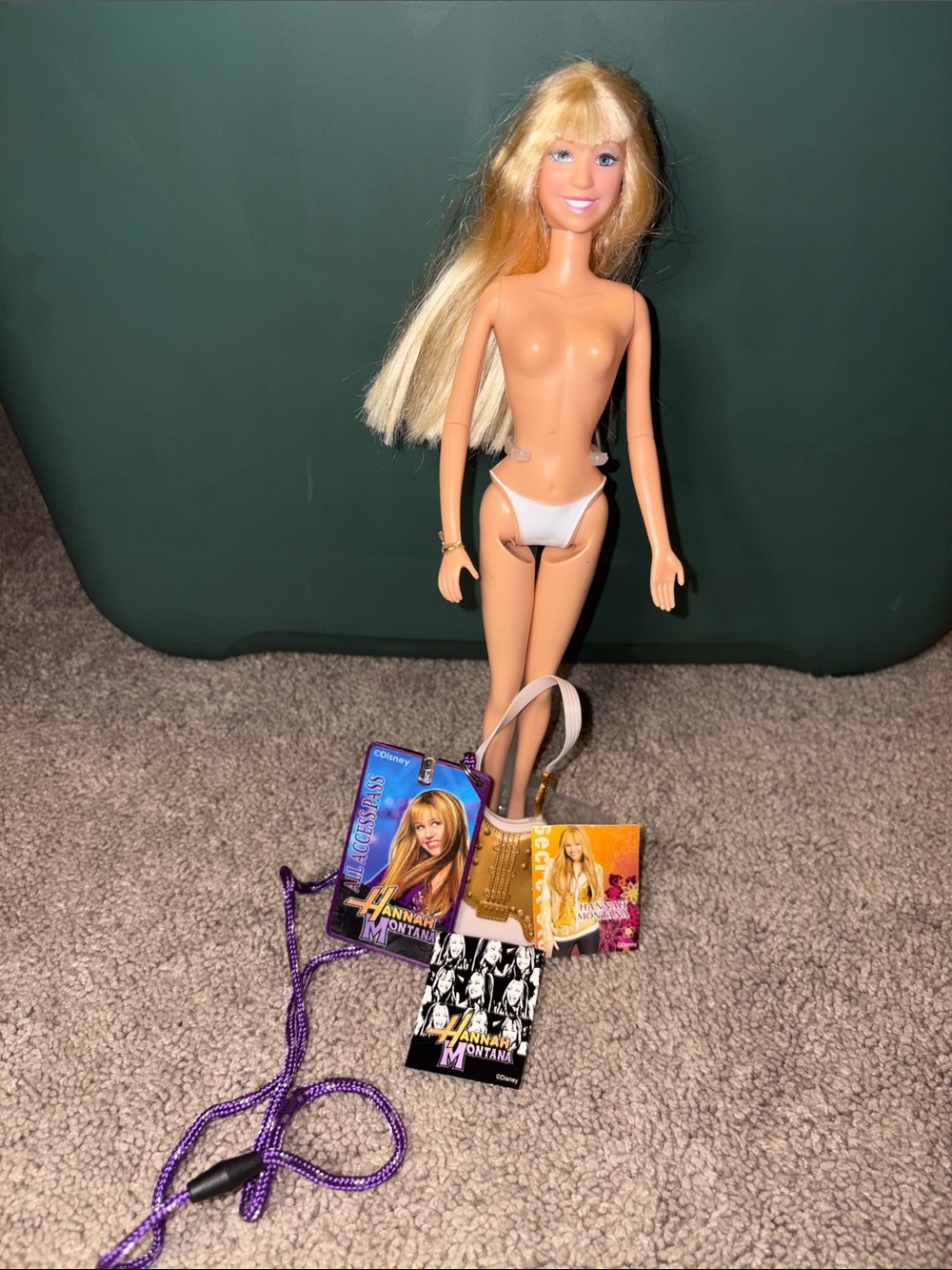 2007 Miley Cyrus Hannah Montana doll & accessories